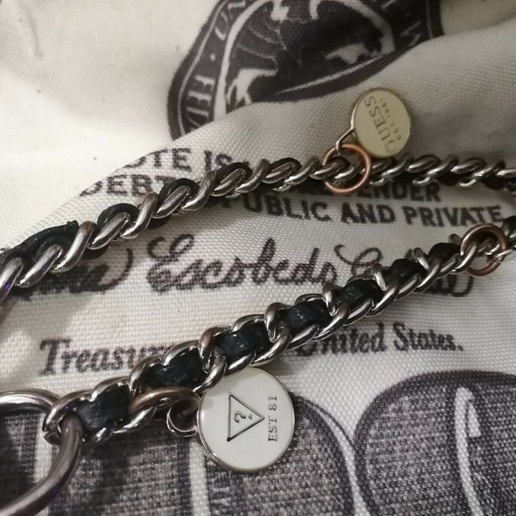 Guess Quilted Fleur Girlfriend Satchel / Purse - Picture 5 of 9